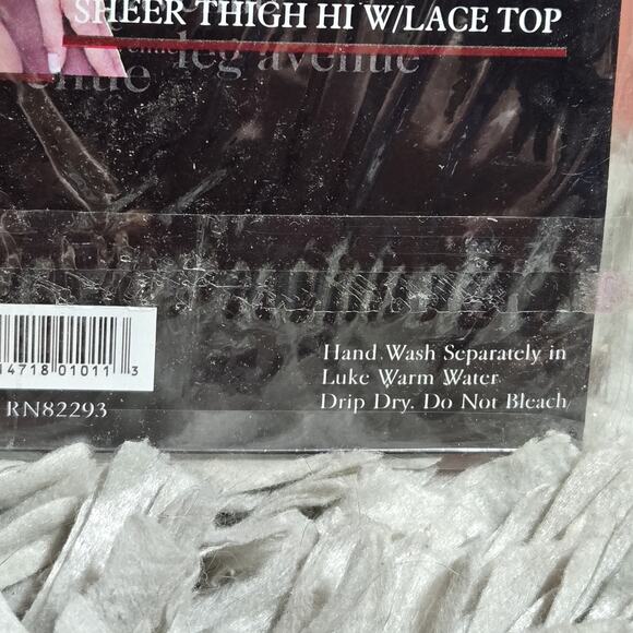 Leg Avenue Sheer Thigh Highs Lace Top Womens One Size Fits Most Style 1011 - Picture 5 of 9